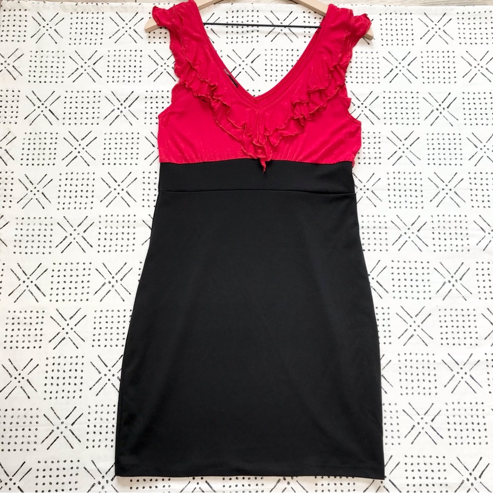 ESTRELLA FLIRT BODY CON DRESS